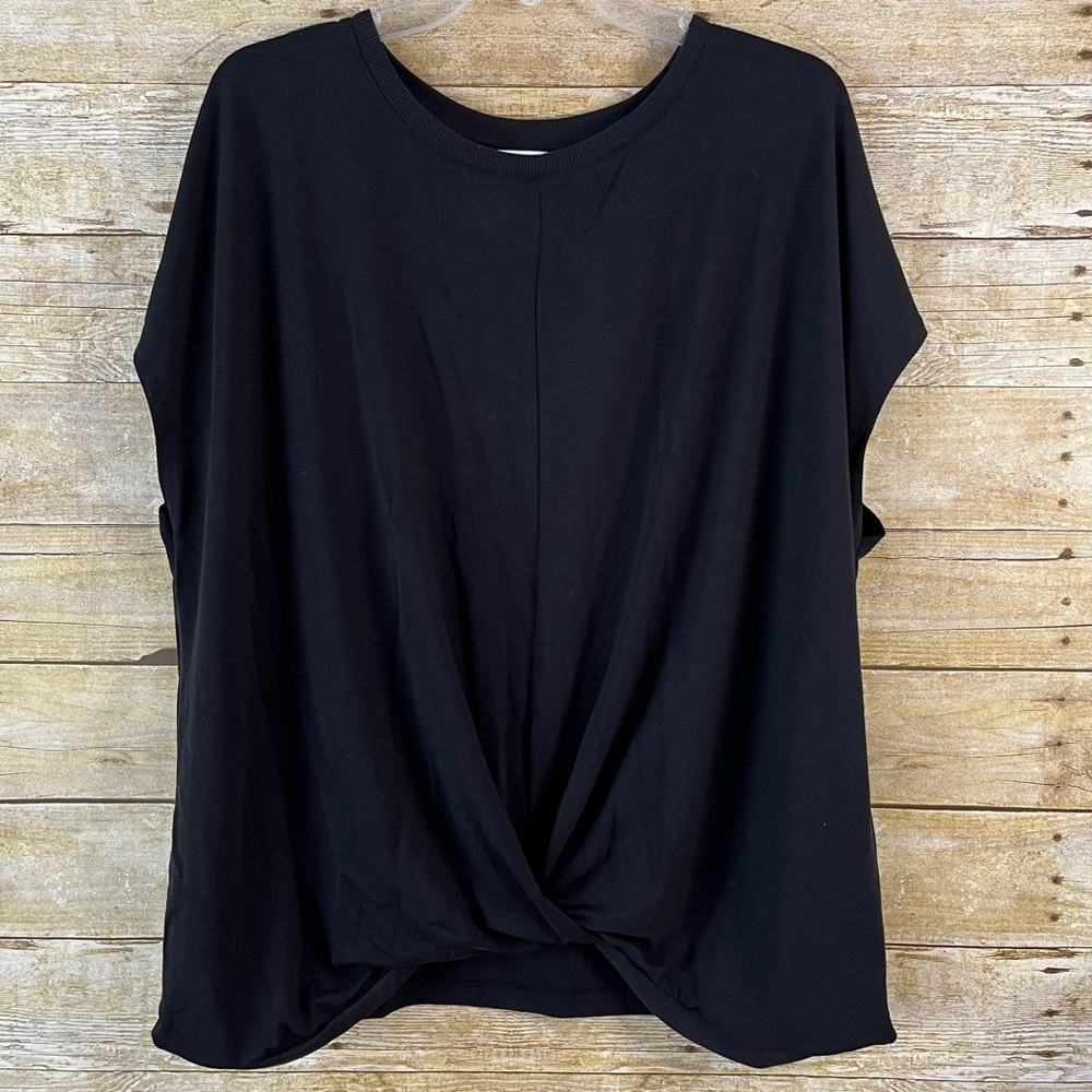 Time and Tru Top Black Gathered Front EUC Size XXXL 22 Short Sleeves